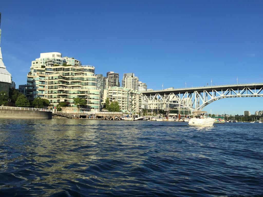 Cozy Bedrooms Guest House Vancouver Exteriör bild