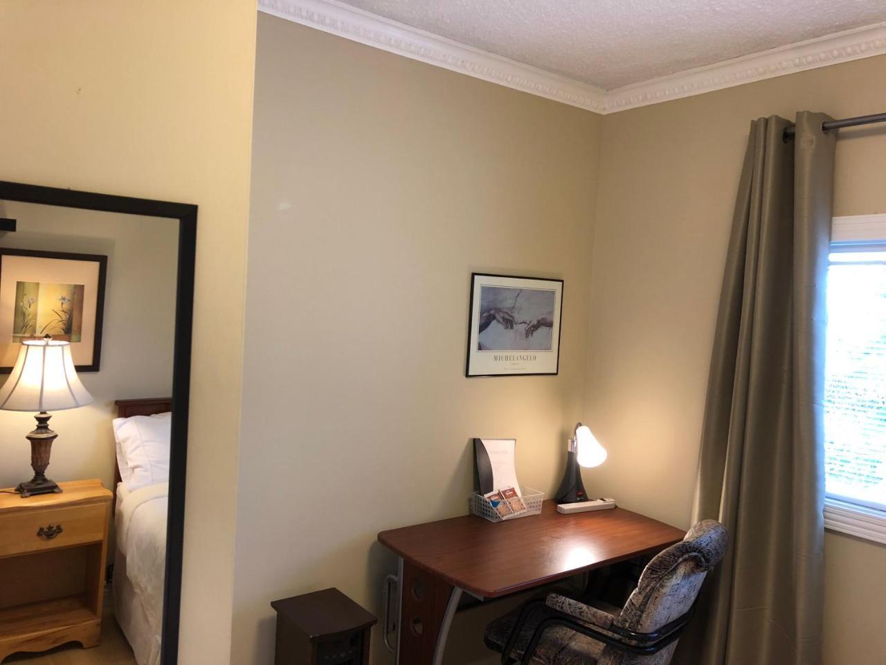 Cozy Bedrooms Guest House Vancouver Exteriör bild